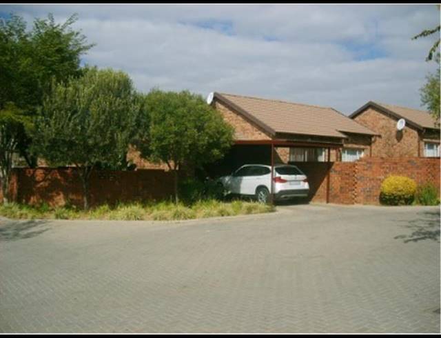 2 BEDROOM SIMPLEX TO LET IN NOORDWYK
